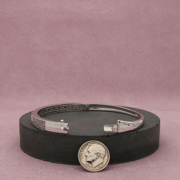 victoria townsend sterling silver pave diamond bangle bracelet size 7.25in - Picture 2 of 3